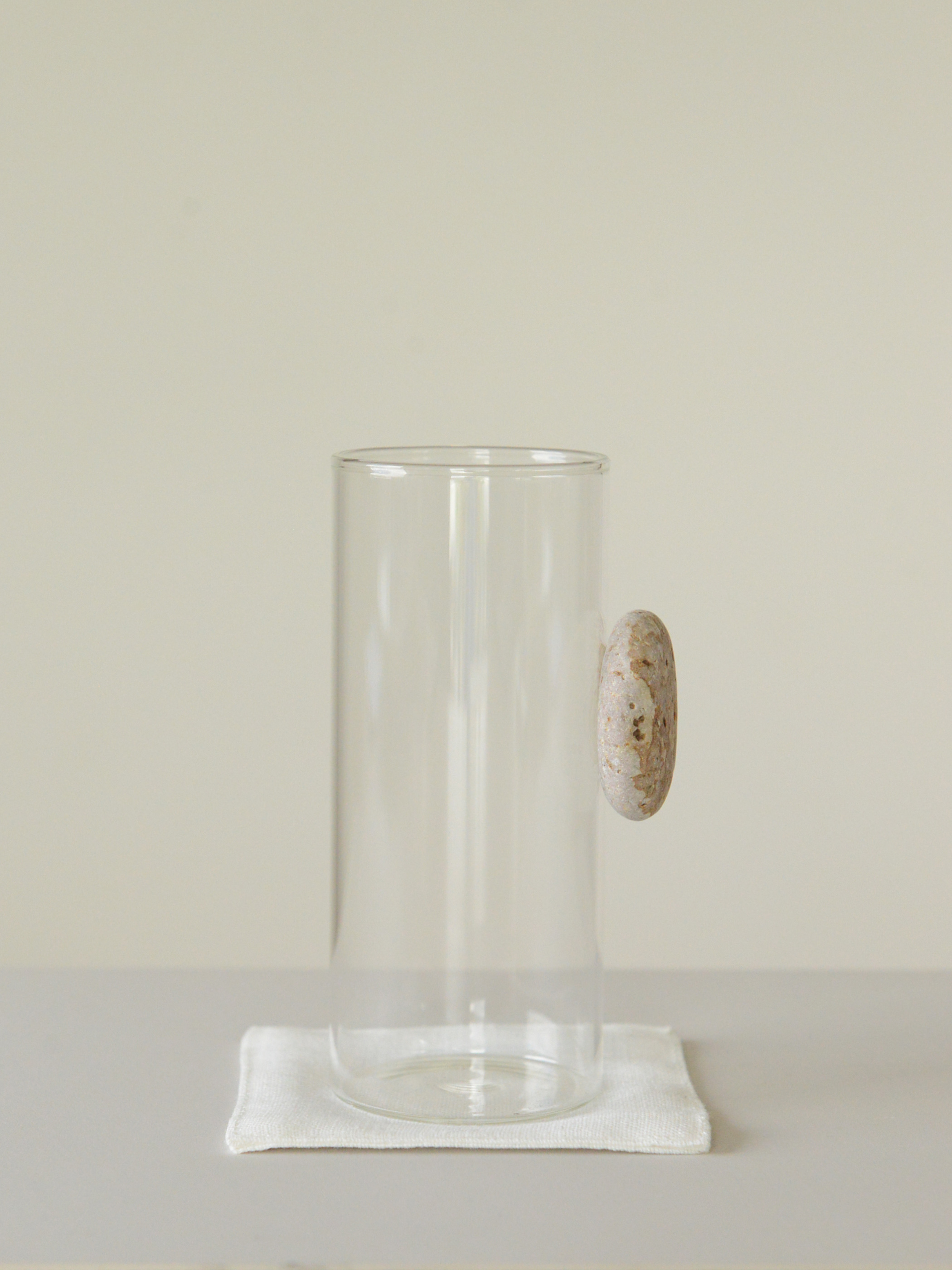 floating stone / 石付きグラス H2