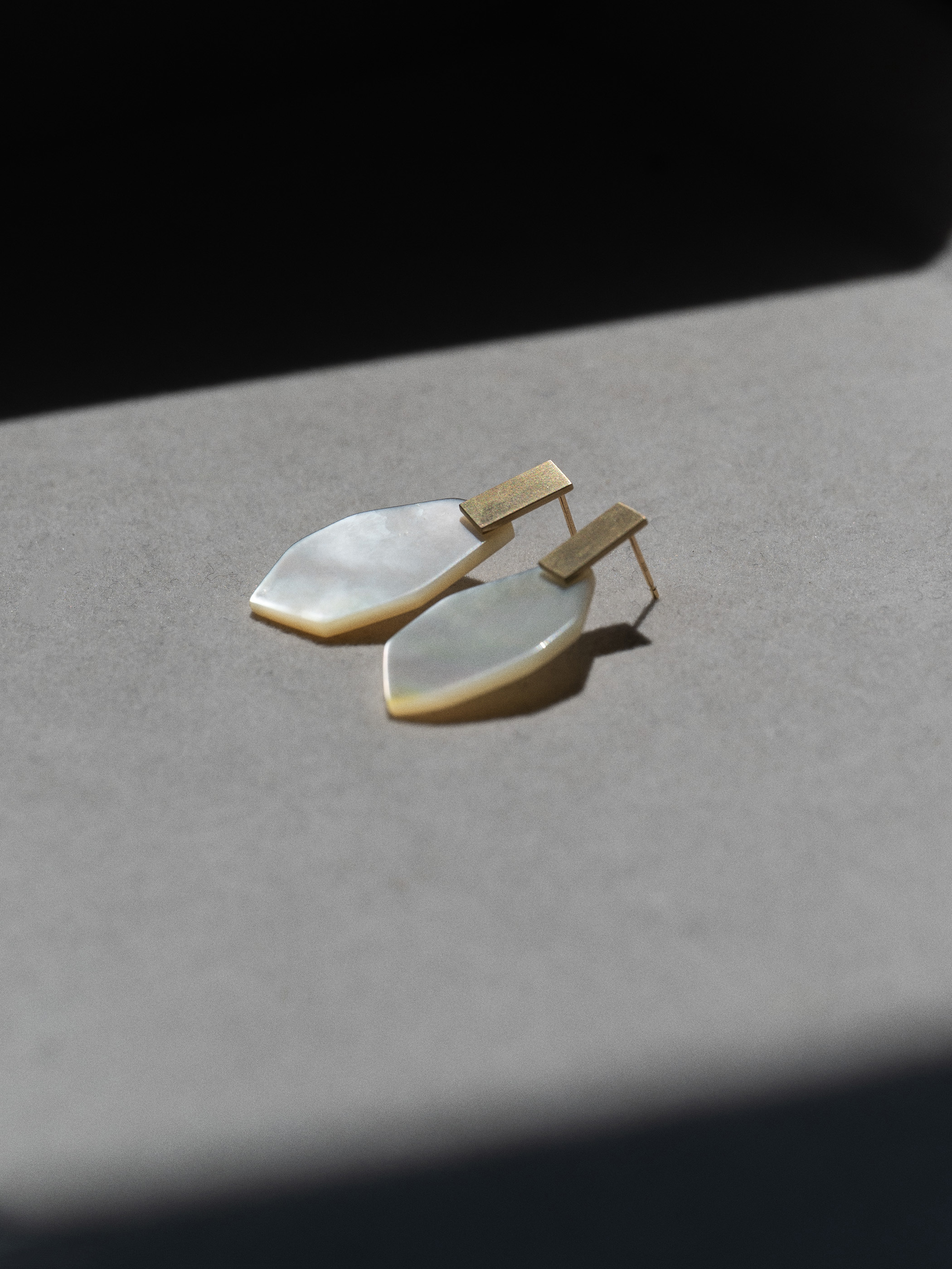 CANDY 白蝶貝 ピアス