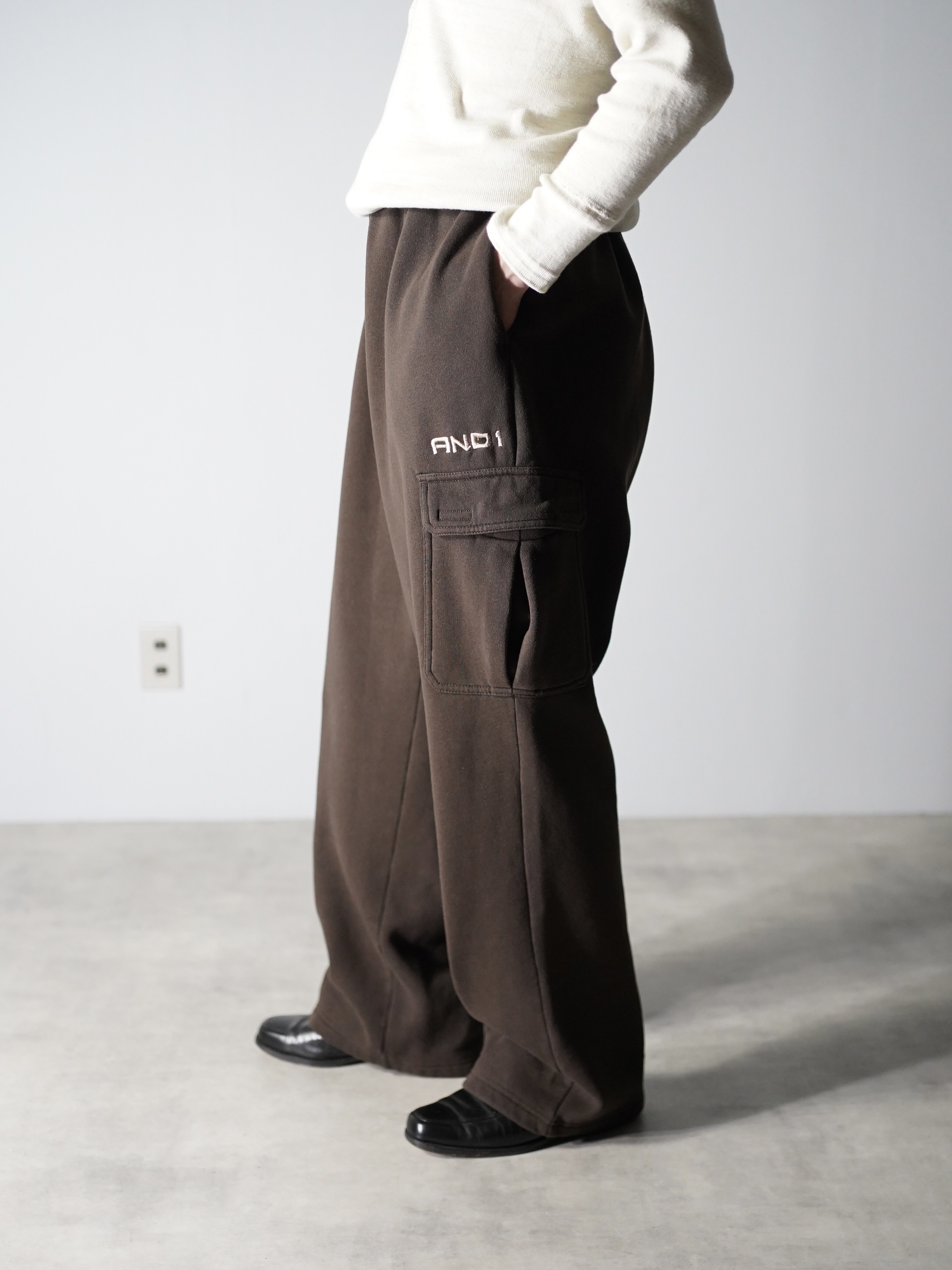 AND1 Wide Sweat Cargo pants