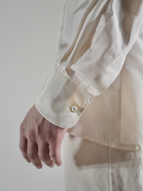 Vintage SAKS FIFTH AVENUE 100% Pure silk satin Dress shirt / Made in Hong Kong