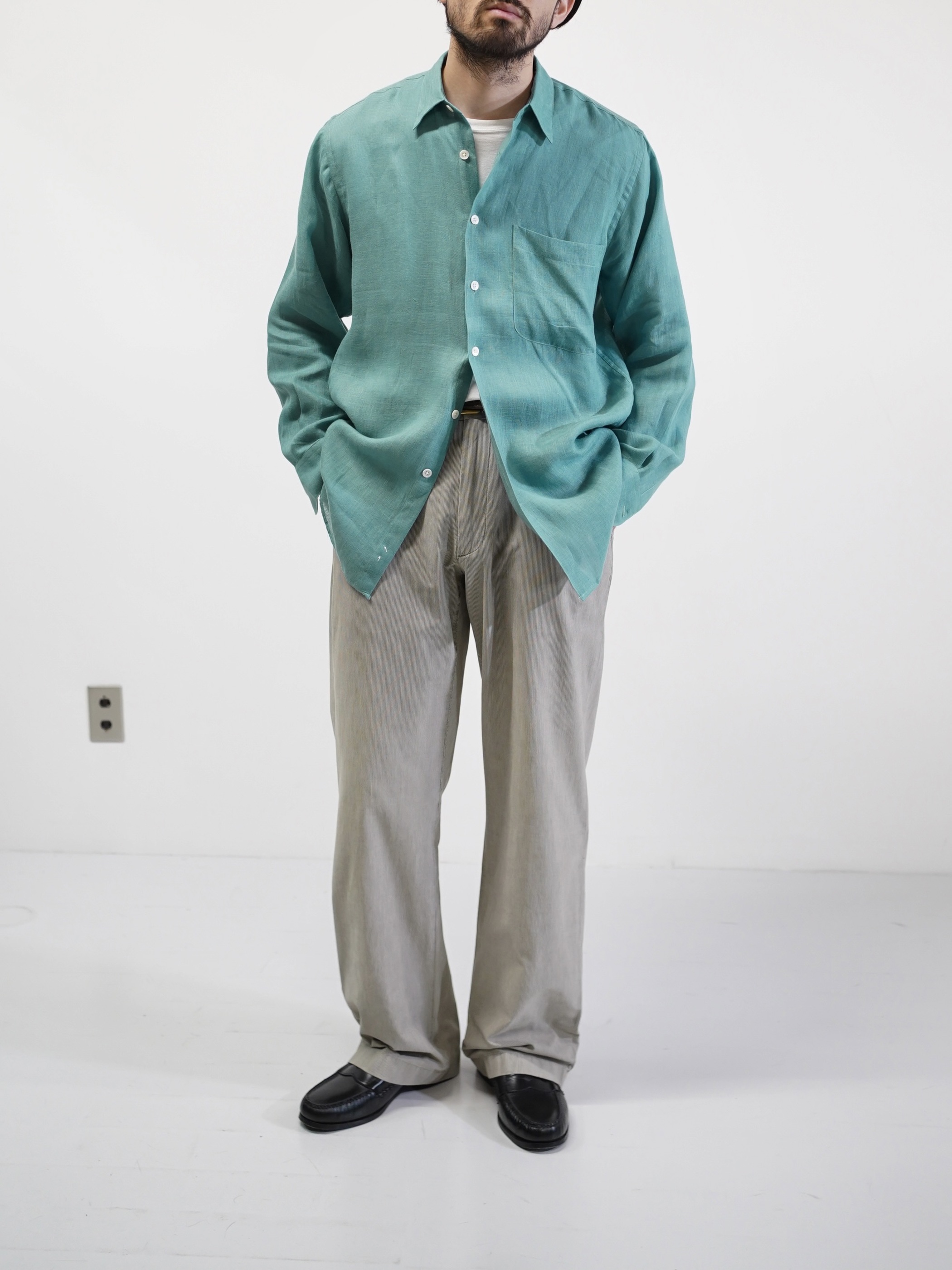 Woven in Ireland OLD SAKS FIFTH AVENUE Linen Dress shirt / Made in Hong Kong