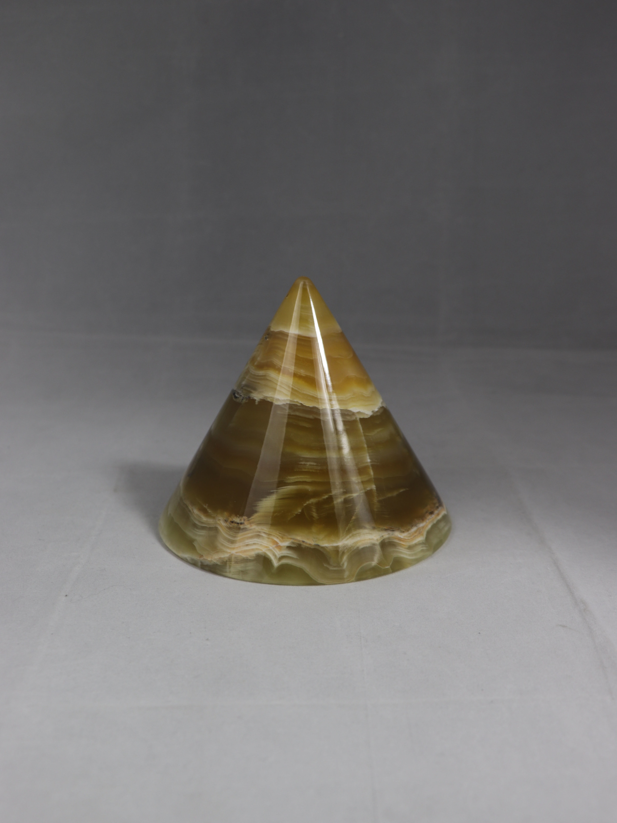 ISHIZO | 円錐 ニューサンルイスオニックス