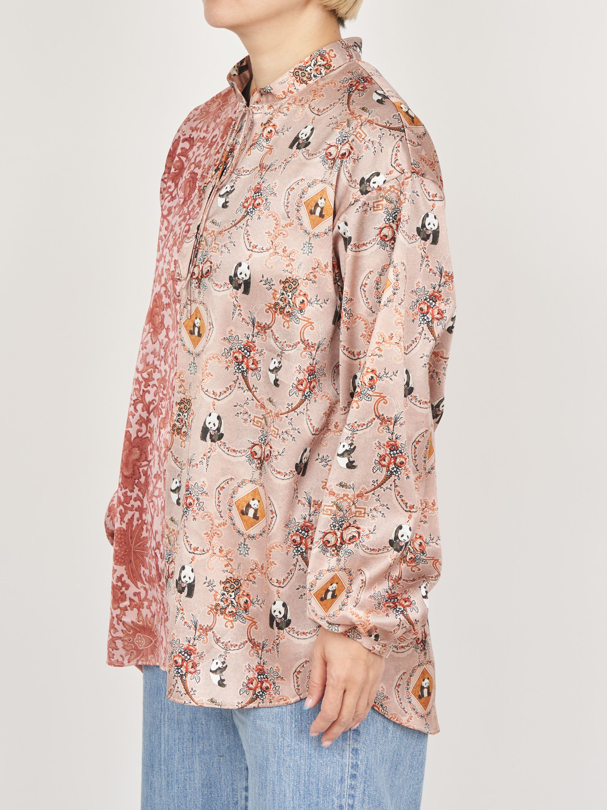 【受注商品】panda printed blouse・BEIGE×PINK