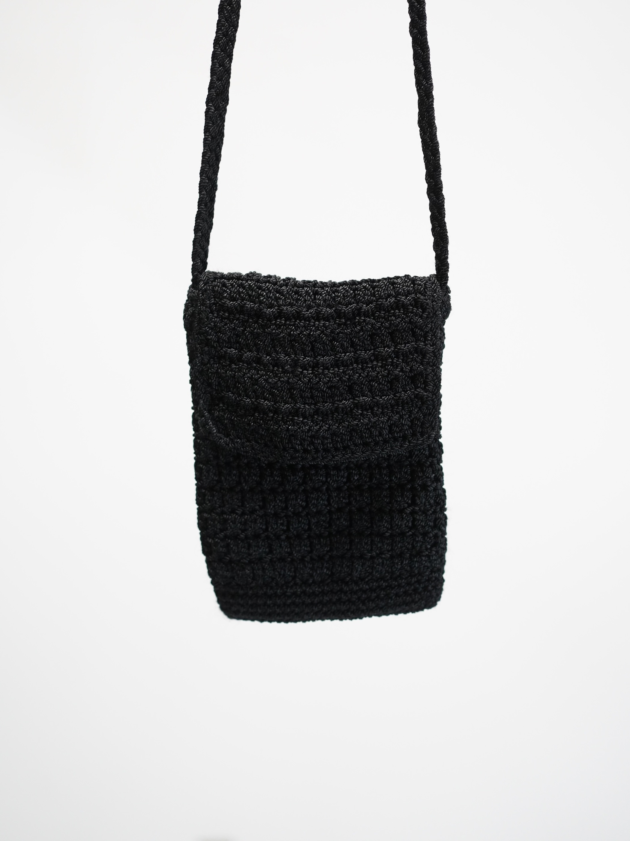 THE sak crochet pouch