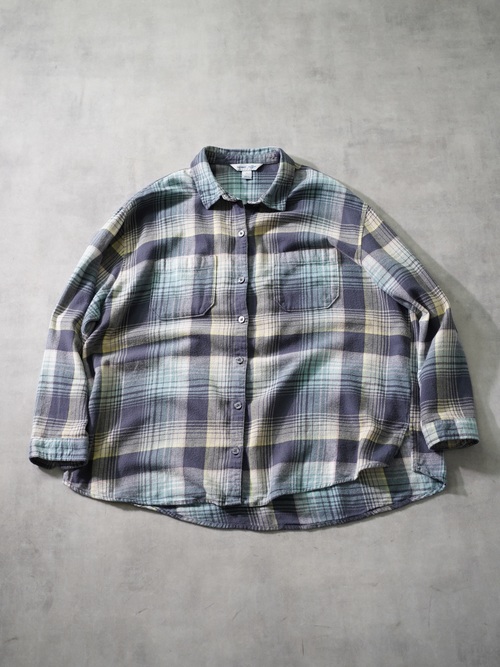 OLD NAVY Wide silhouette pale tone check flannel shirts