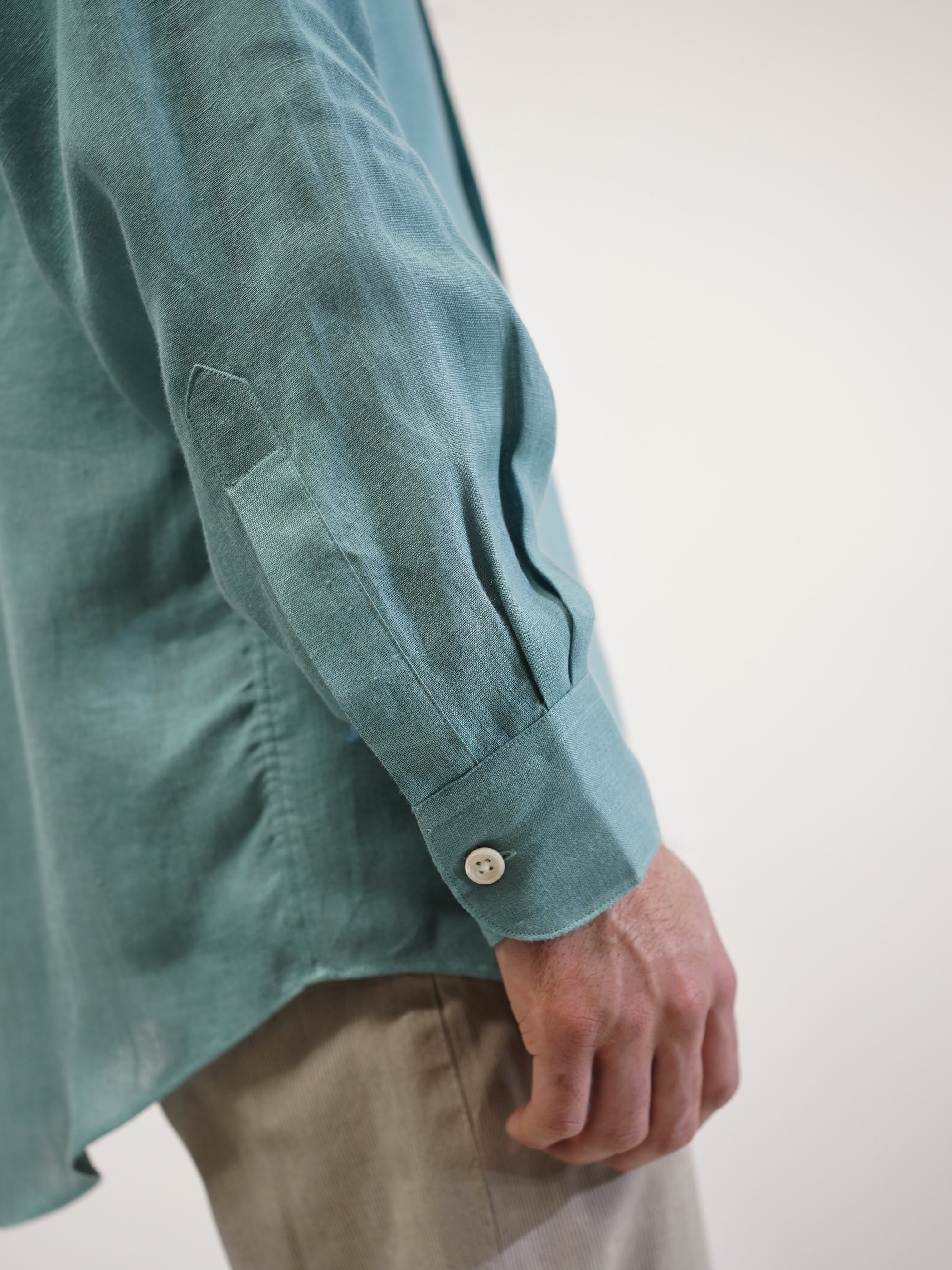 Woven in Ireland OLD SAKS FIFTH AVENUE Linen Dress shirt / Made in Hong Kong