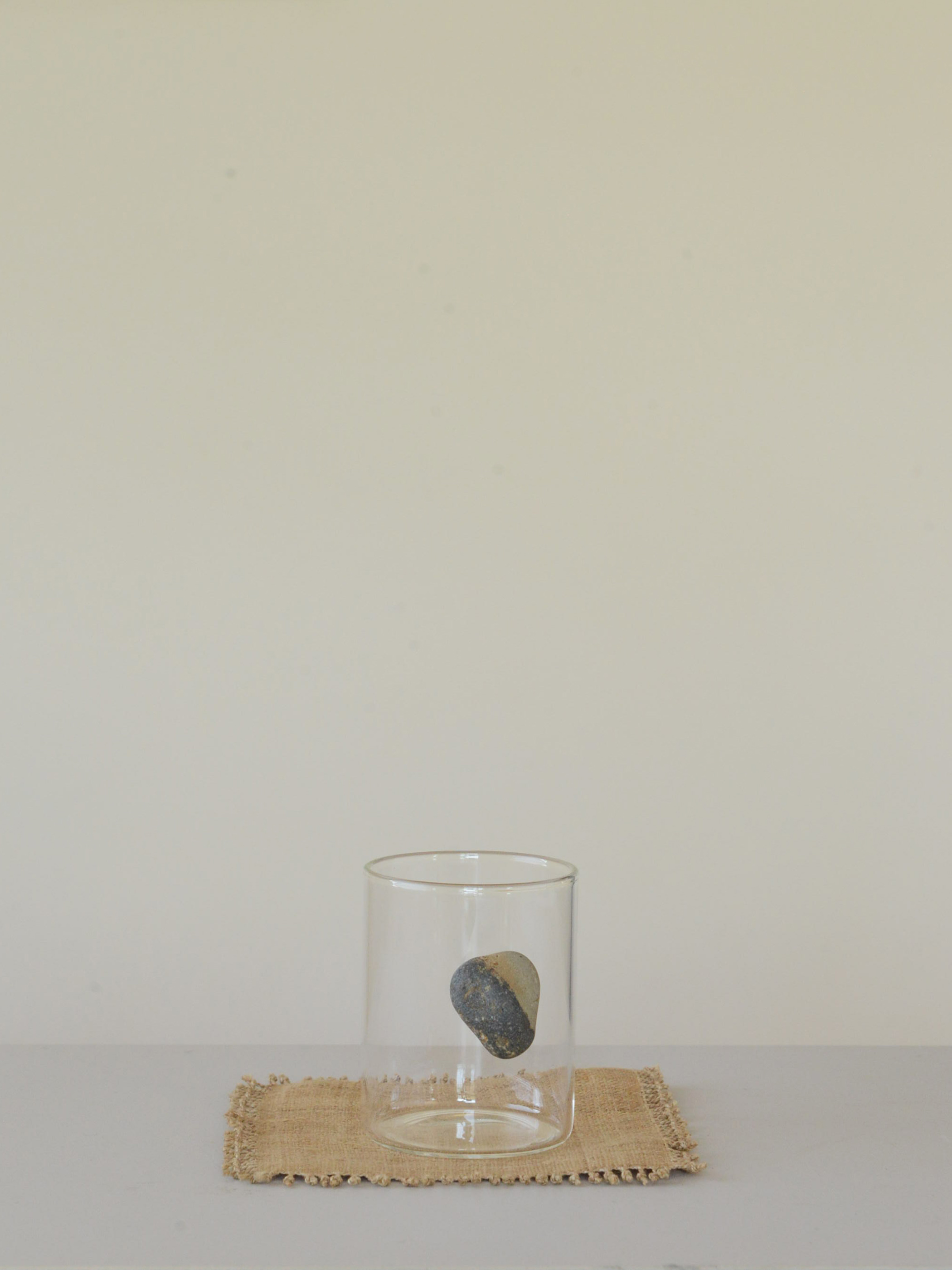 floating stone / 石付きグラス SS3