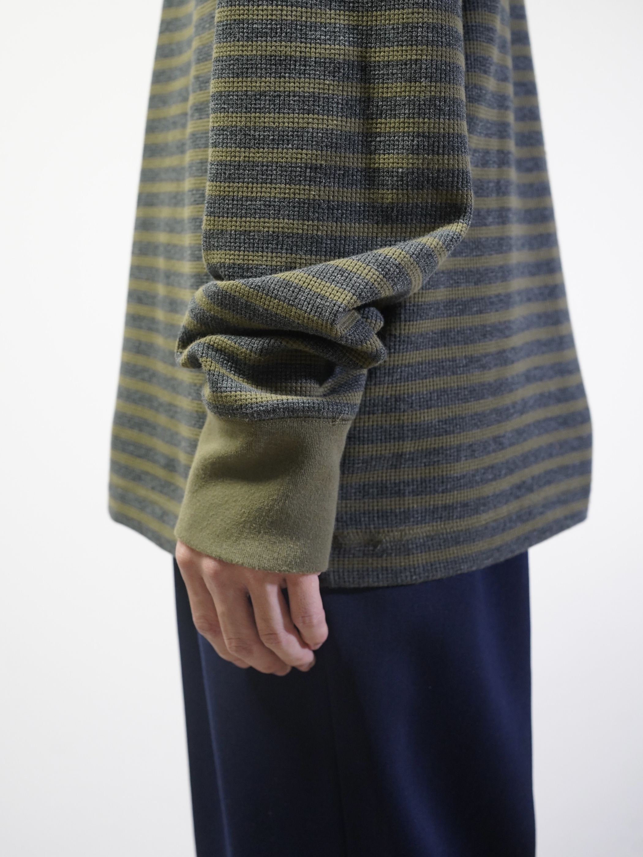 00's BANANA REPUBLIC henry border thermal cut sew
