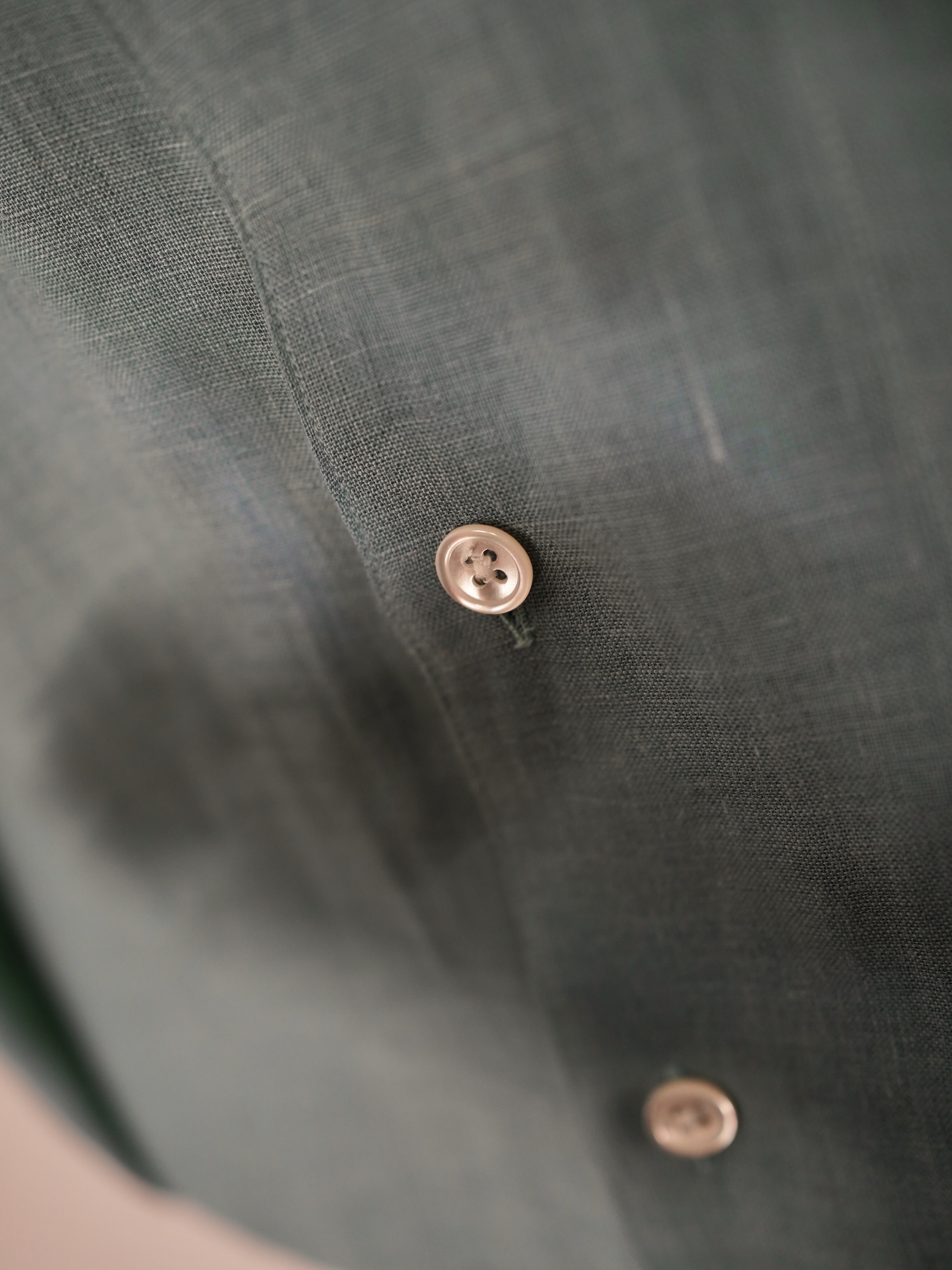 Woven in Ireland OLD SAKS FIFTH AVENUE Linen Dress shirt / Made in Hong Kong