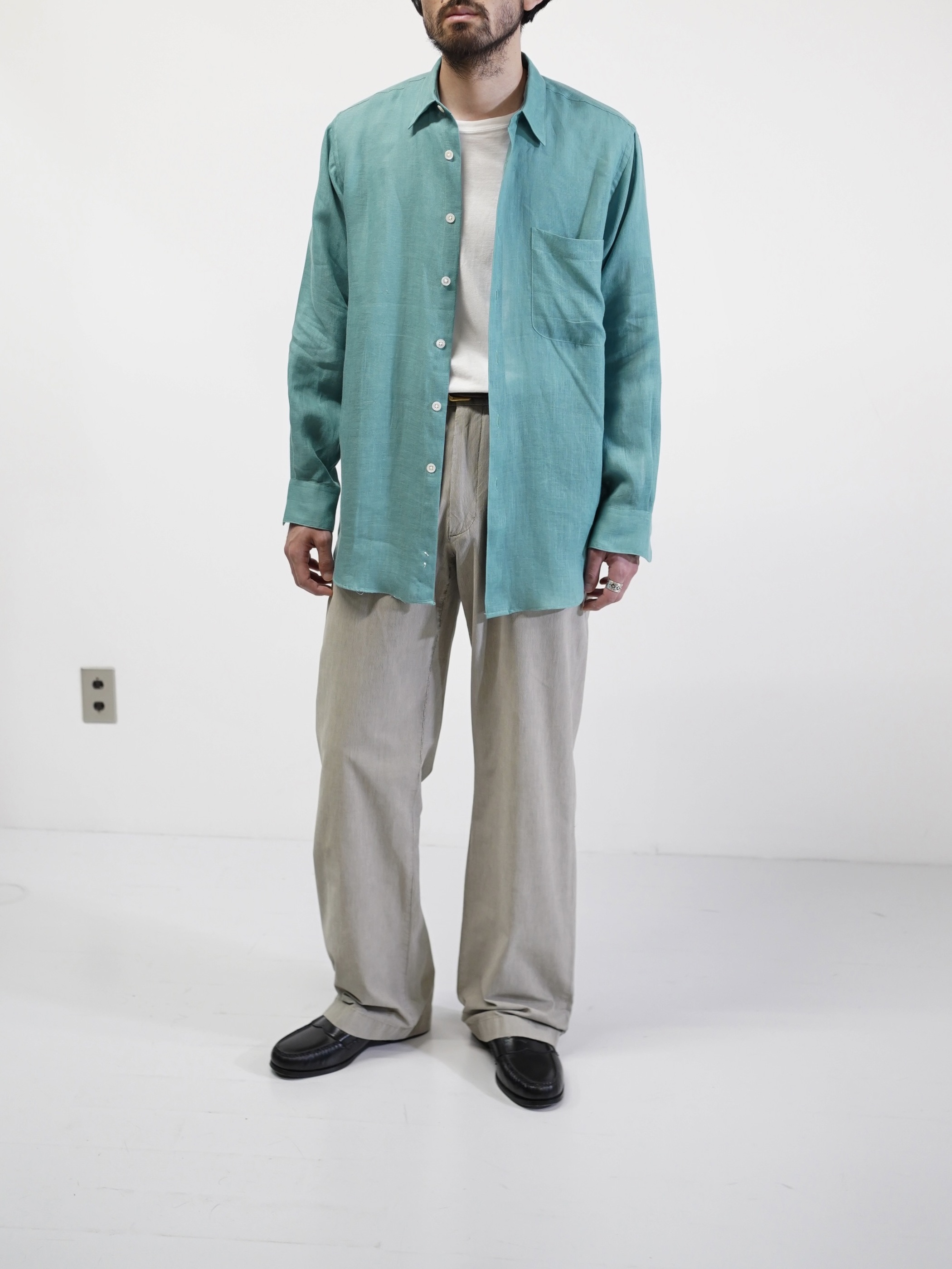 Woven in Ireland OLD SAKS FIFTH AVENUE Linen Dress shirt / Made in Hong Kong