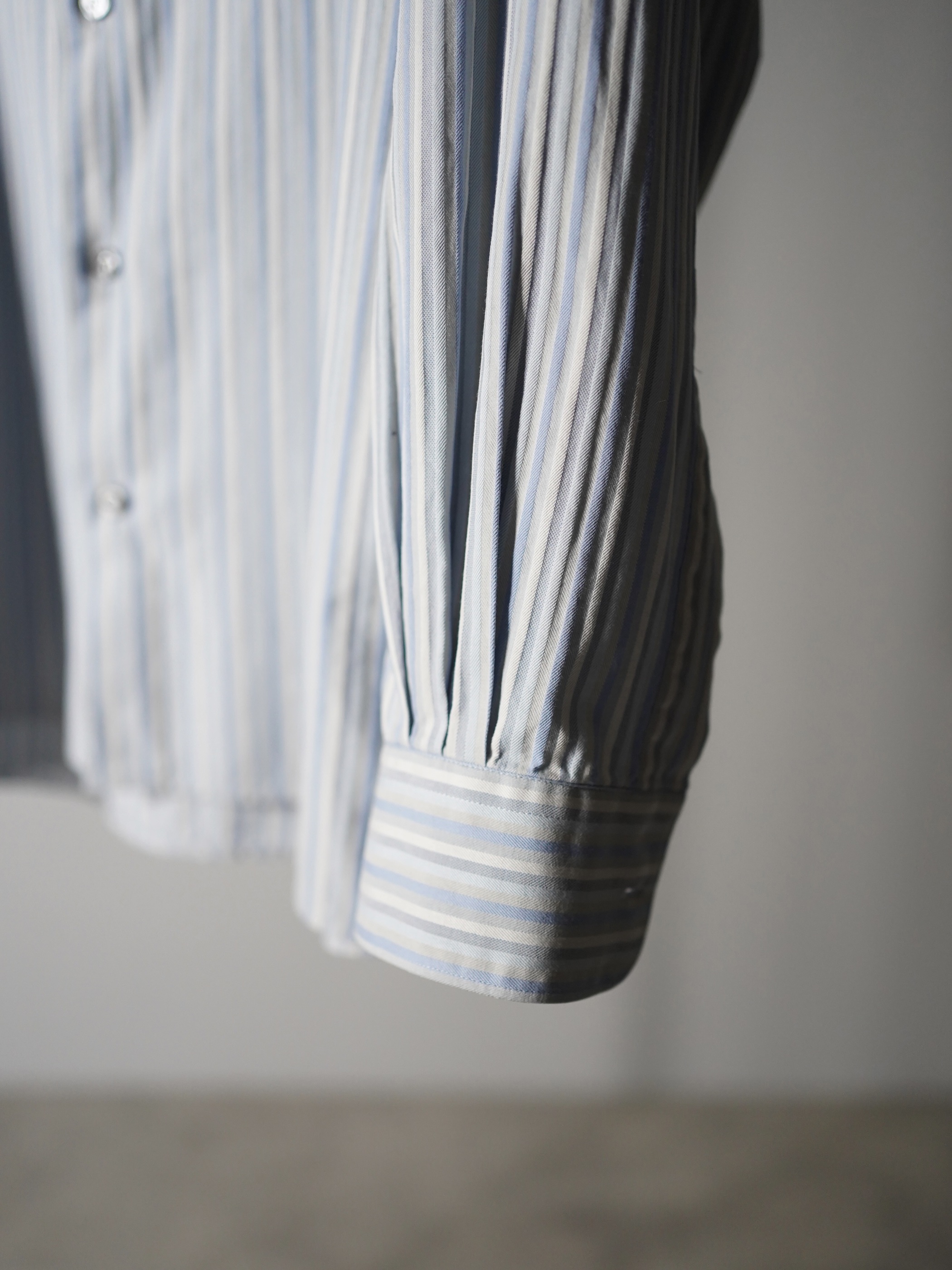 Ermenegildo Zegna Cotton 隠しB.D. dress shirt / Made in Italy