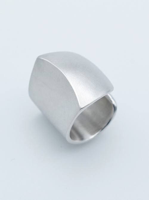 Courve earcuff 3