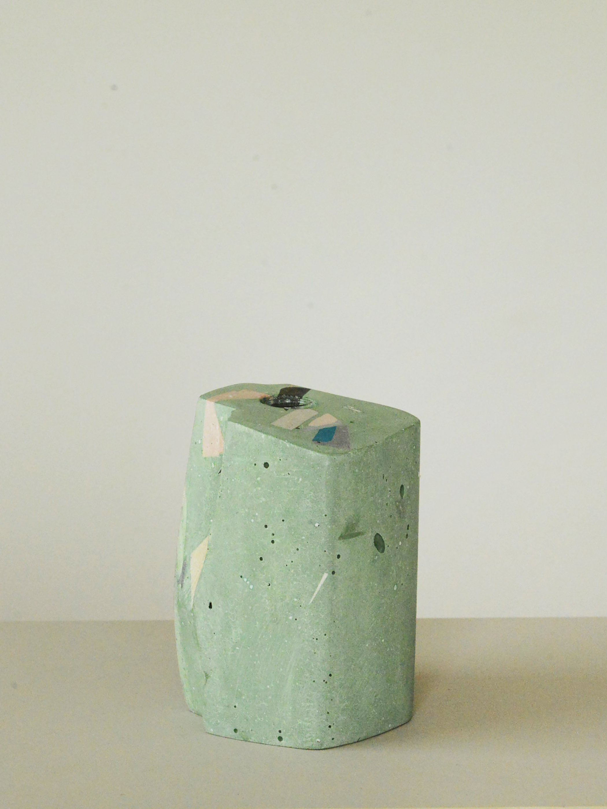 MINE ORE / 一輪挿し O2