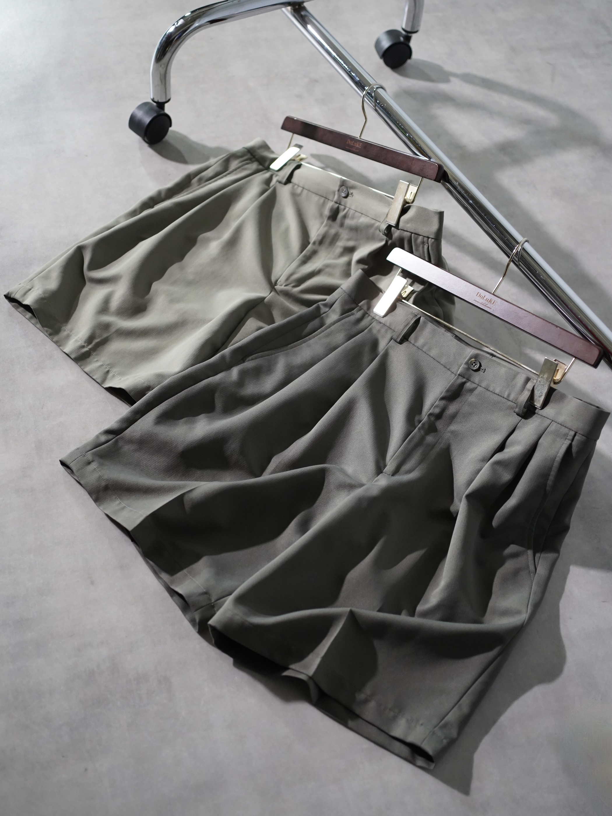 Claiborne Polyester herringbone 2tuck slacks shorts