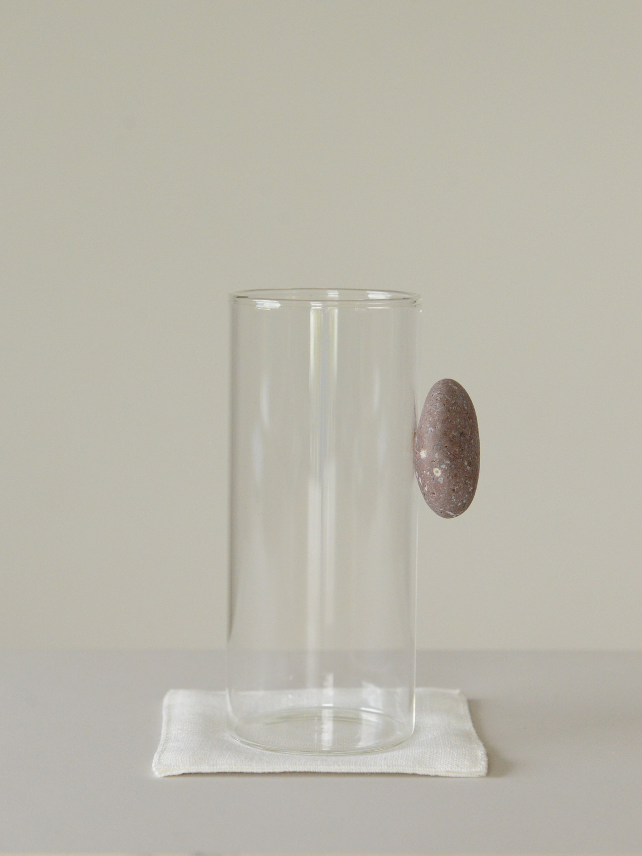 floating stone / 石付きグラス H4