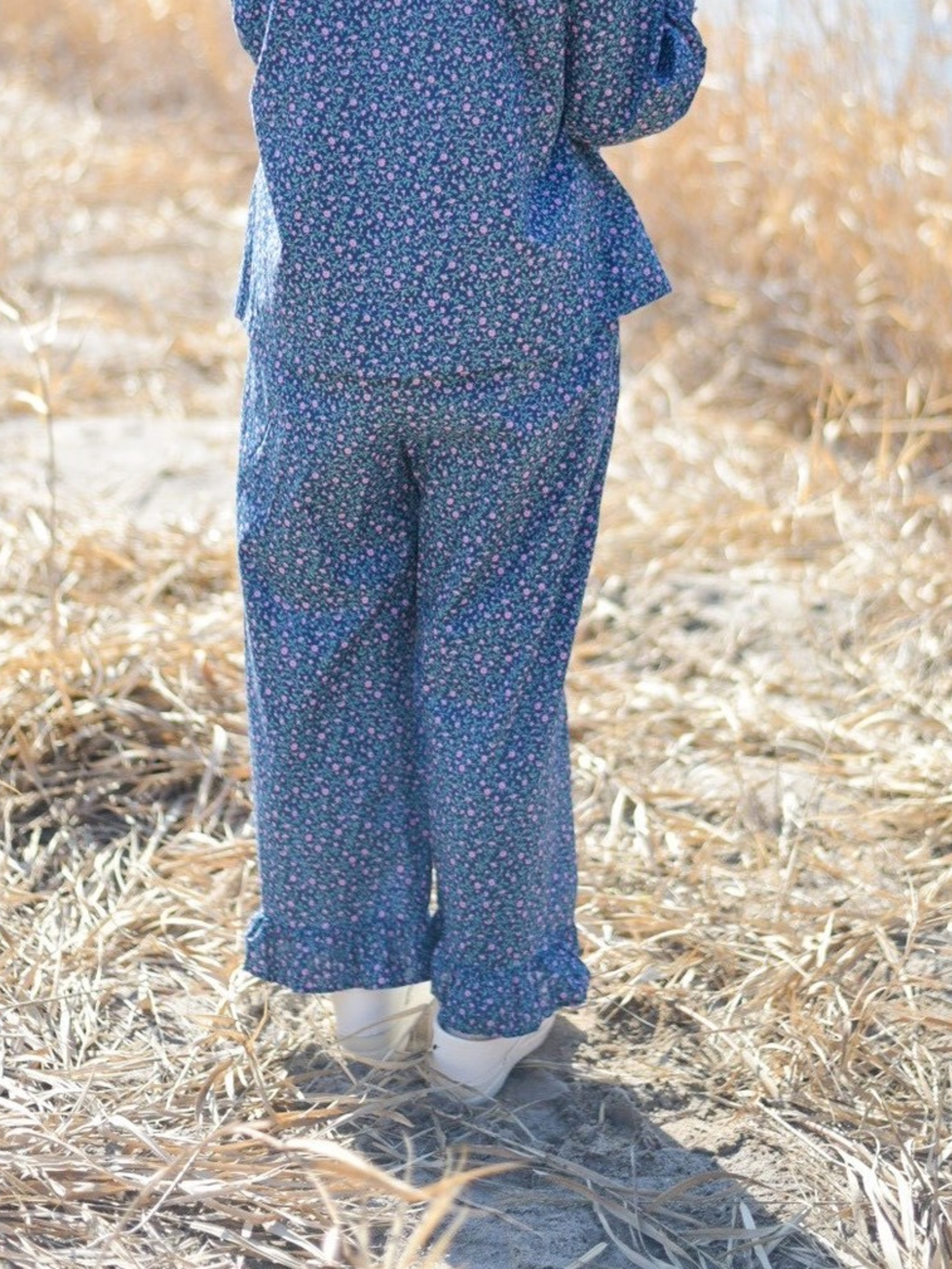 小花プリント裾フリルパンツ