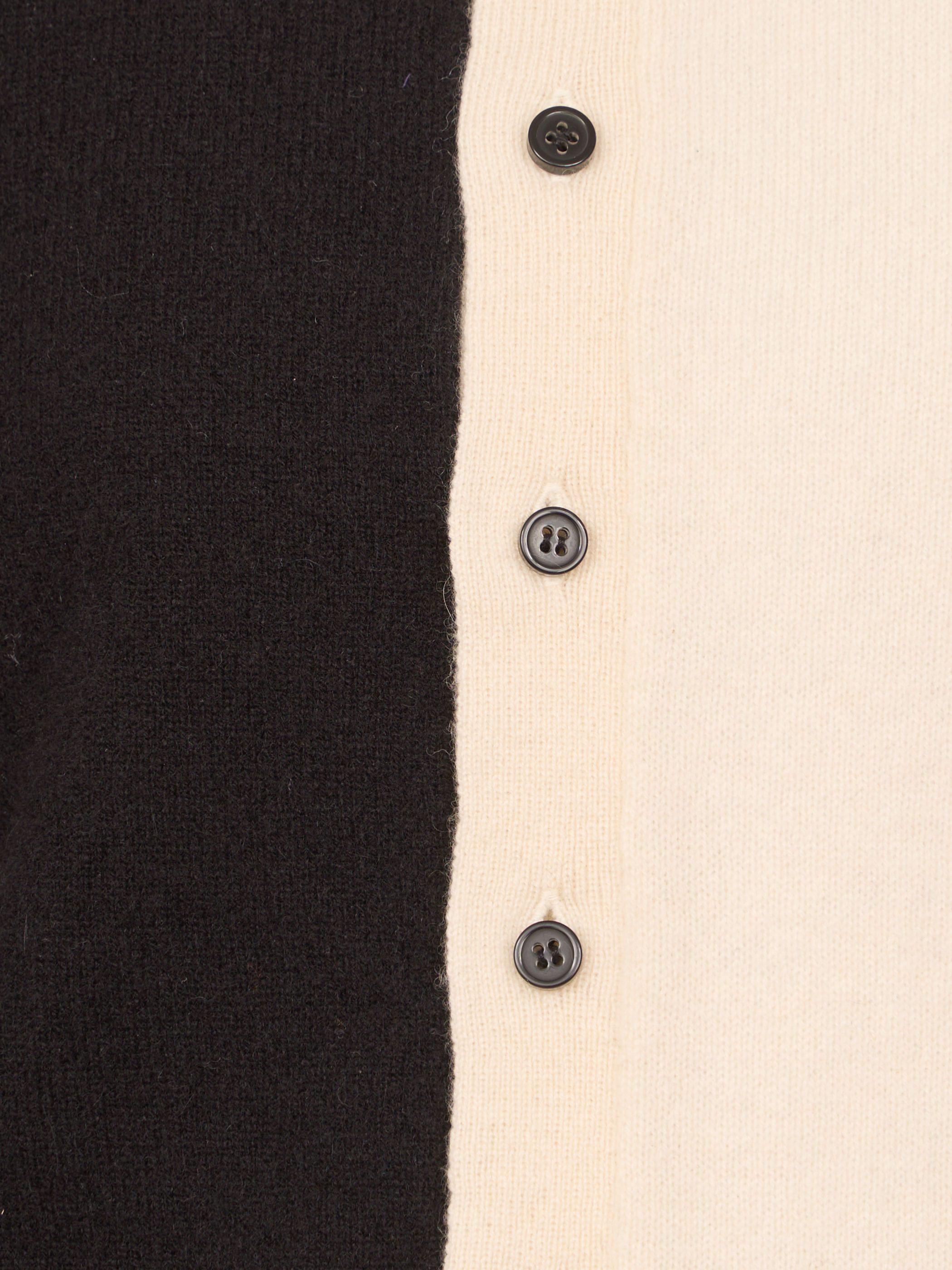 【受注商品】two-tone cashmere cardigan・BLACK×WHITE