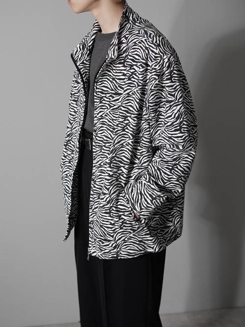 KIM ROGERS Poly cotton spandex zebra pattern jacket