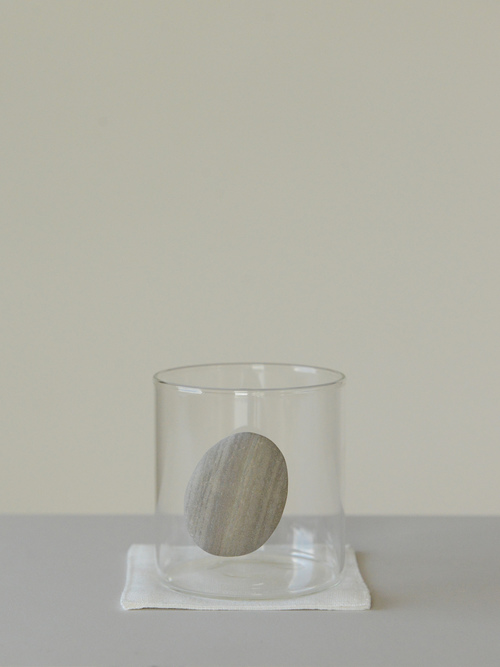 floating stone / 石付きグラス W5