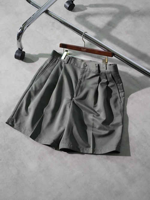 Claiborne Polyester herringbone 2tuck slacks shorts