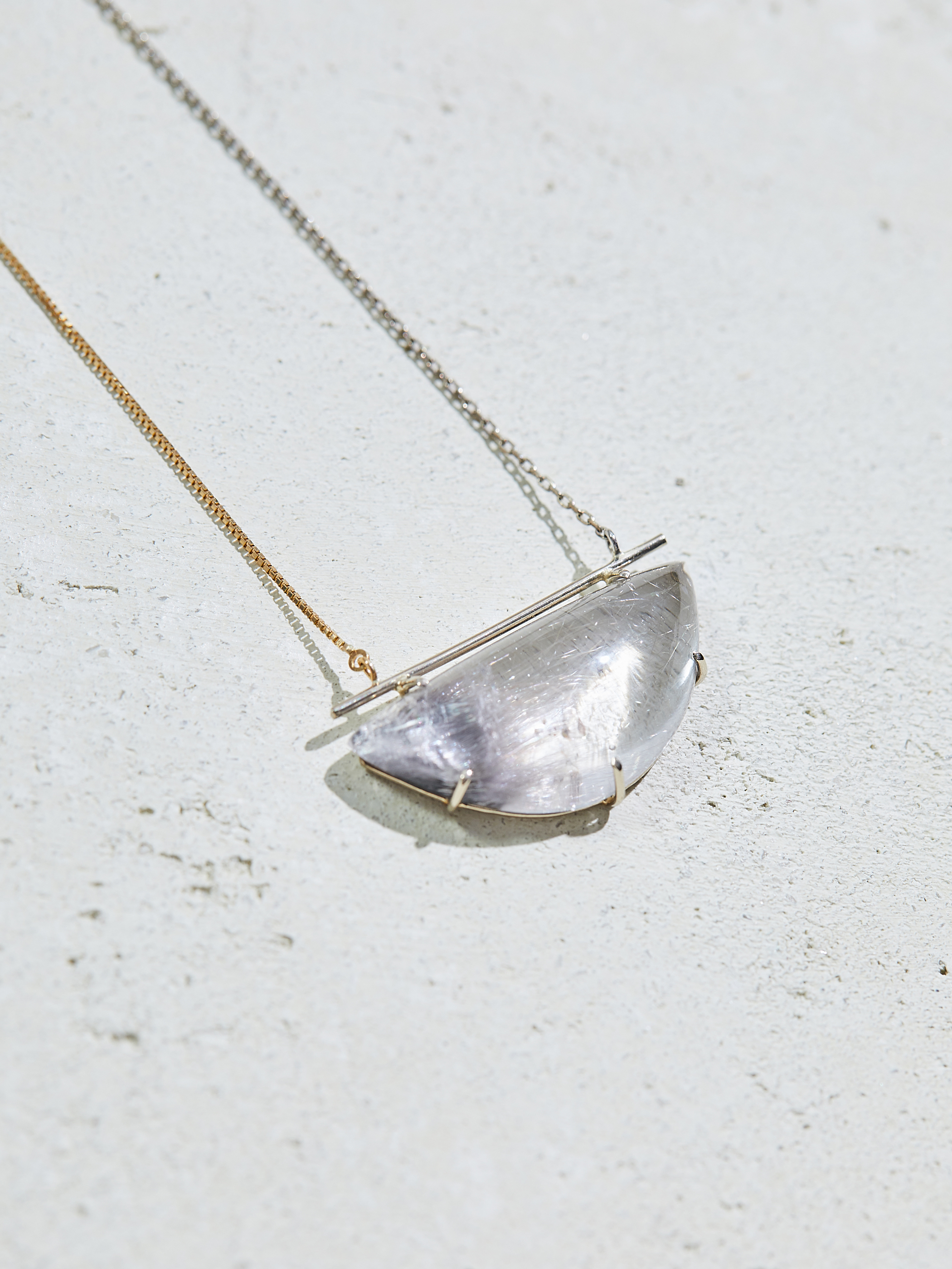 【SOLD OUT】BROOKITE IN QUARTZ NECKLACE