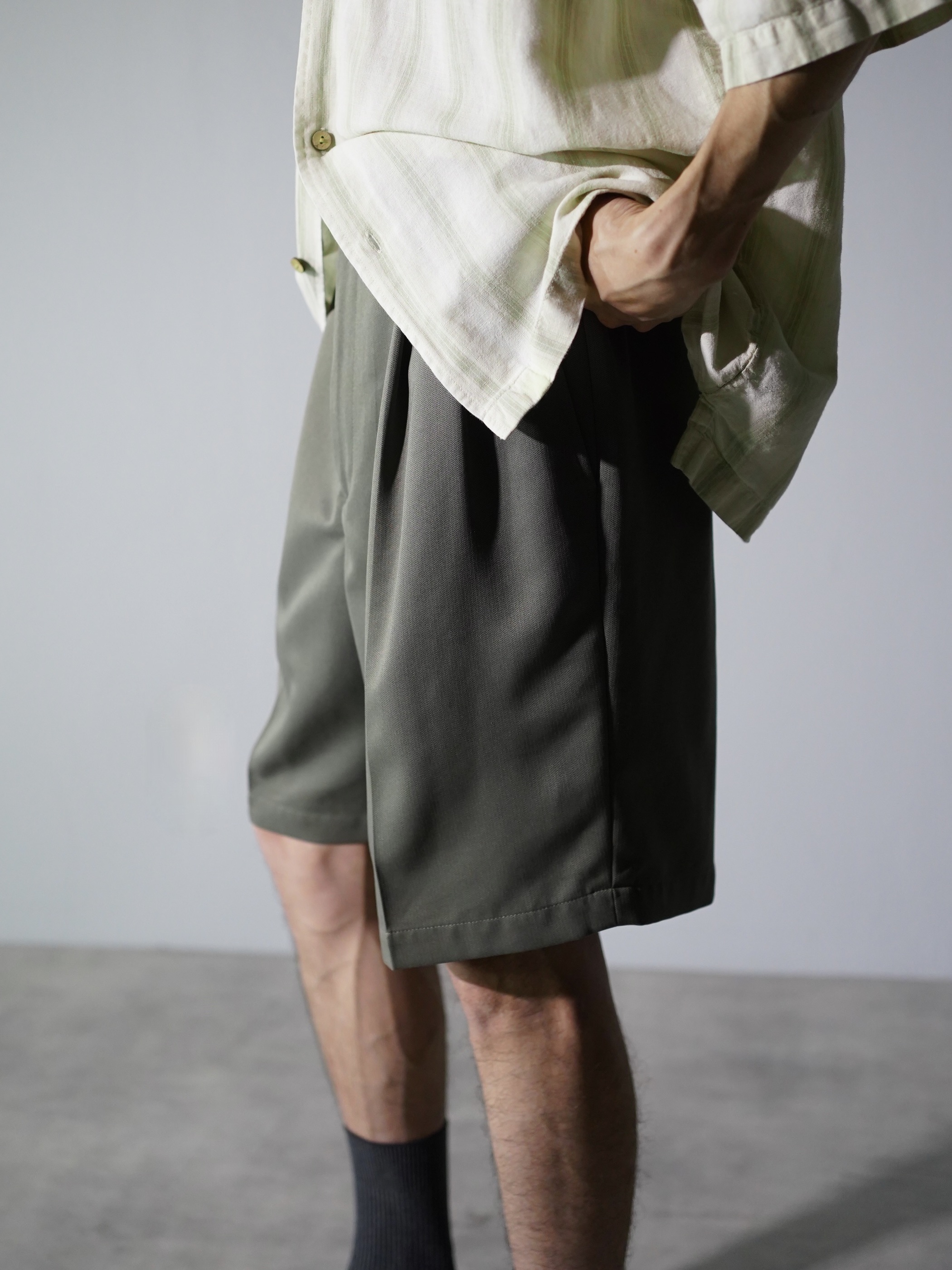 Claiborne Polyester herringbone 2tuck slacks shorts