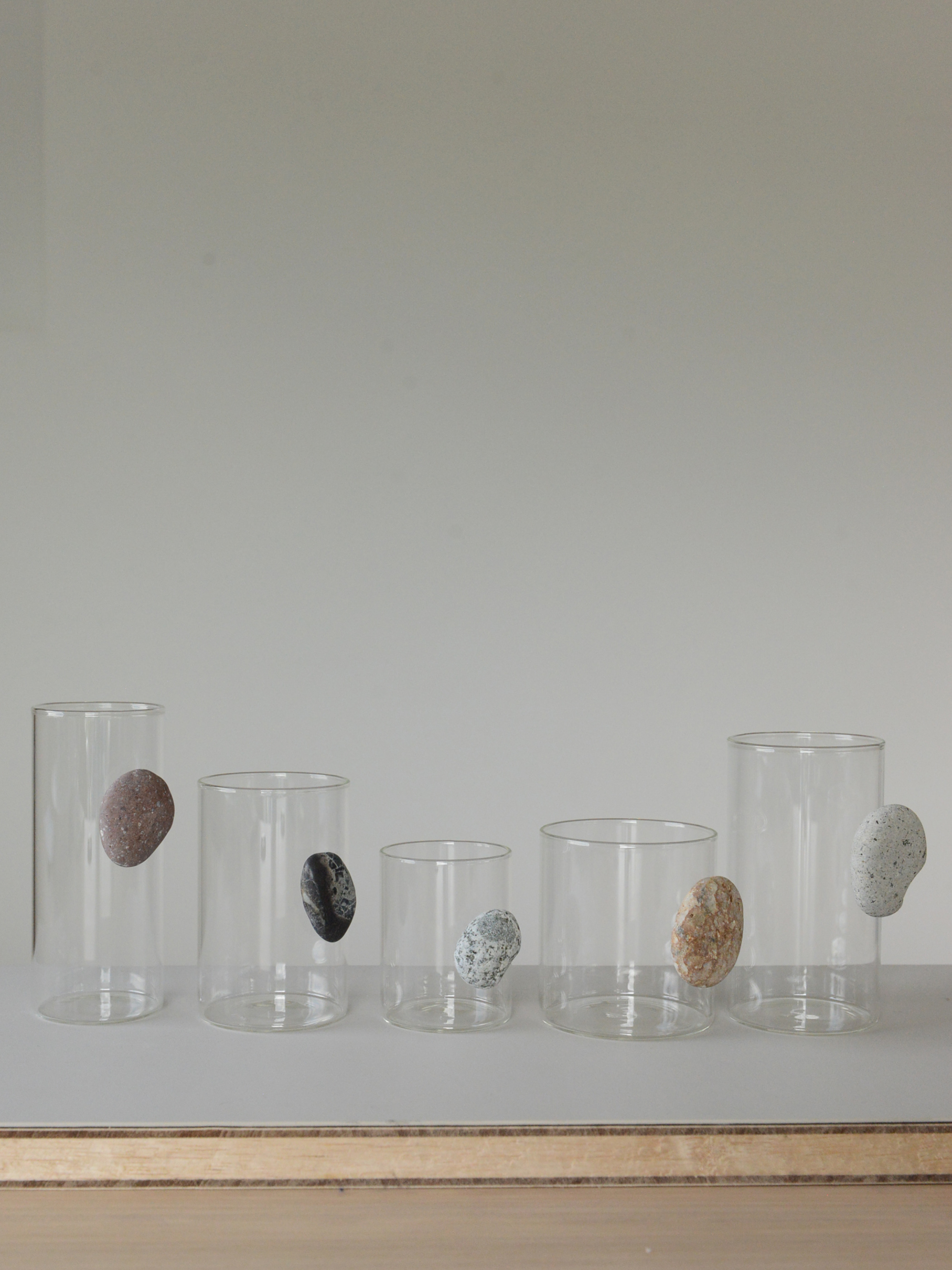 floating stone / 石付きグラス SS2
