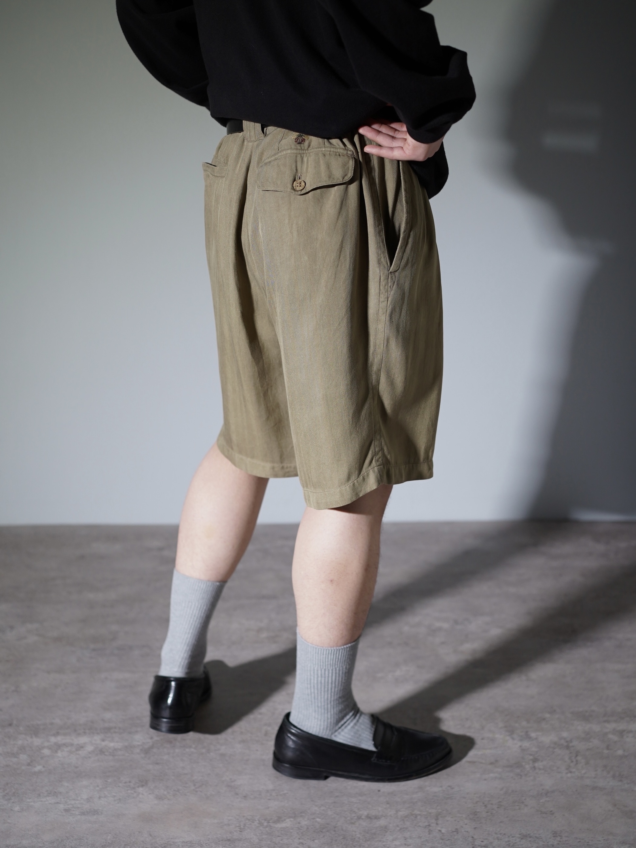 Tommy Bahama 2intuck 100% silk shorts