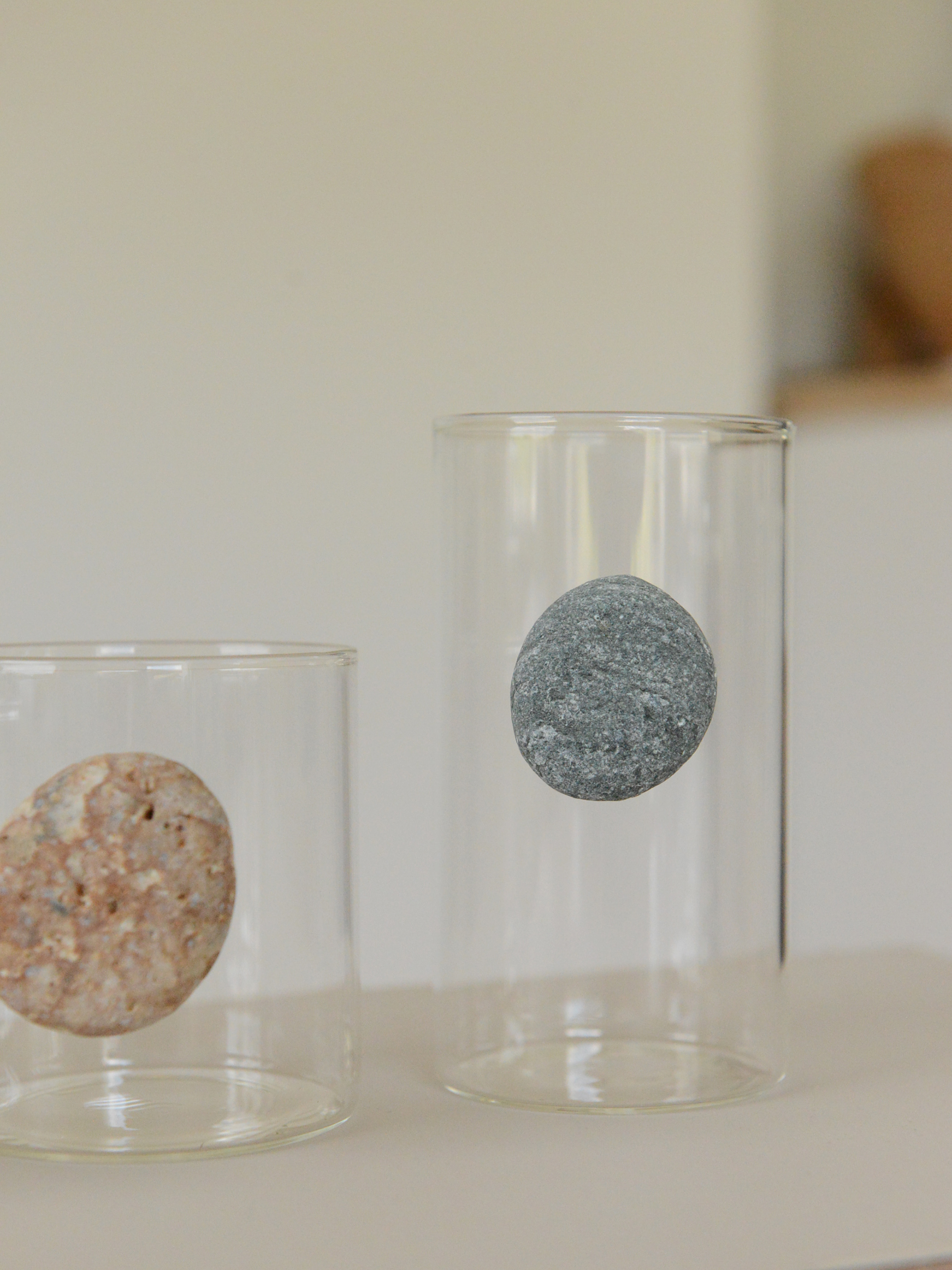 floating stone / 石付きグラス L2