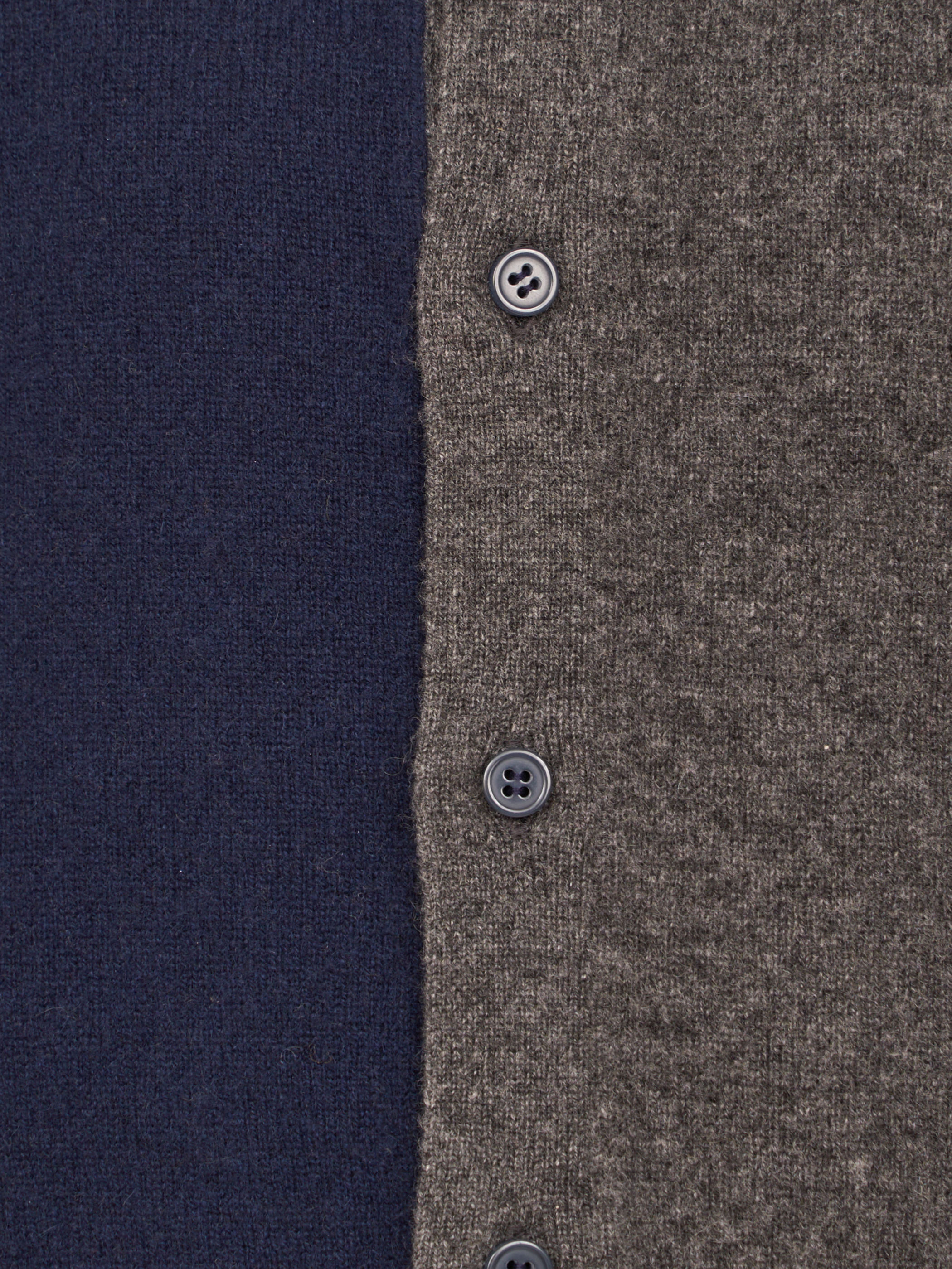 【受注商品】two-tone cashmere cardigan・NAVY×GRAY