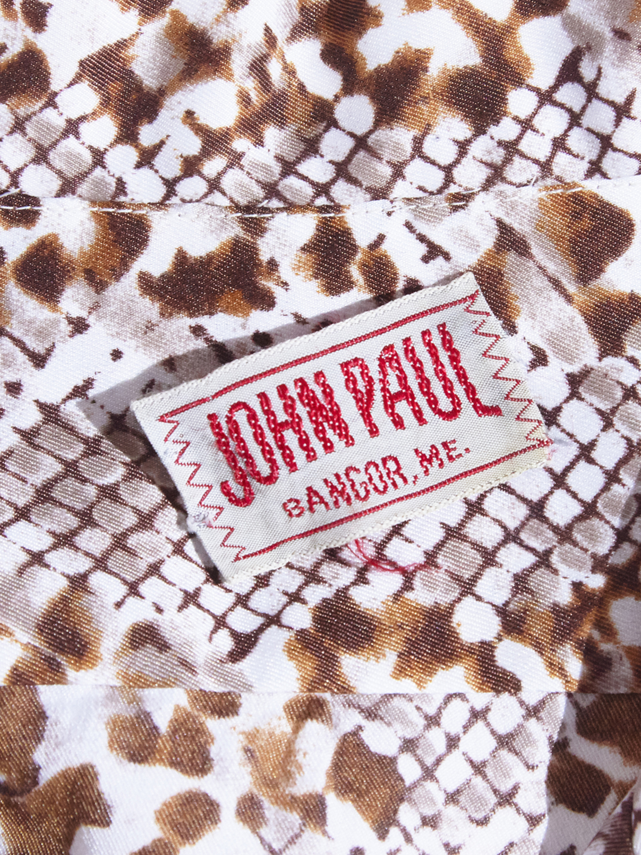1970s "JOHN PAUL" all over pattern polyester shirt -PYTHON-