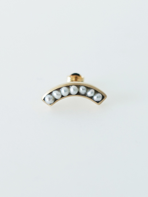 〈SIDE〉arc pearl earring K10YG