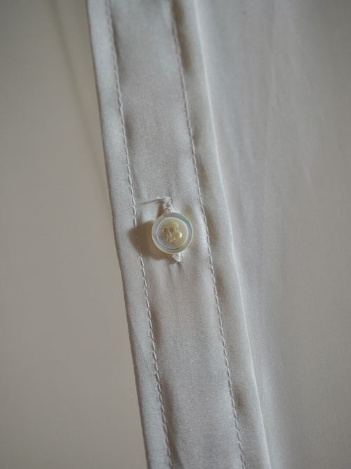 Vintage SAKS FIFTH AVENUE 100% Pure silk satin Dress shirt / Made in Hong Kong