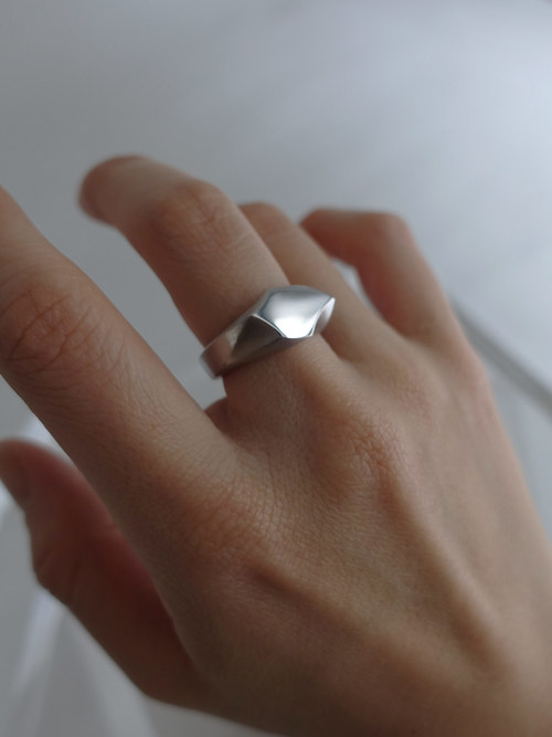 〈RECOLLECTION〉2:5 ring