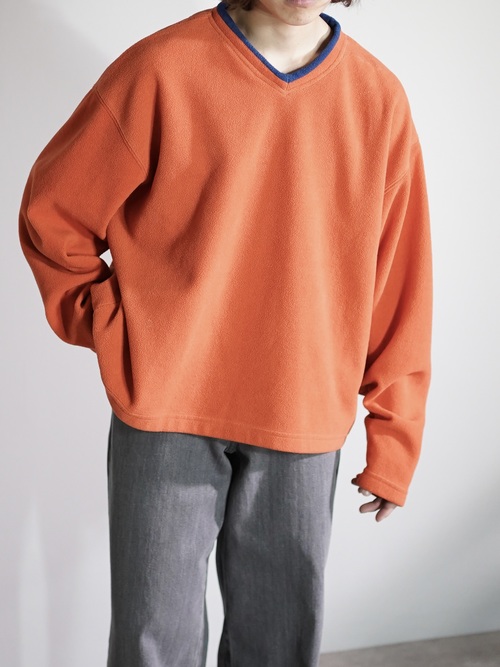 BASIC EDITION Fleece V-neck trim pull tops