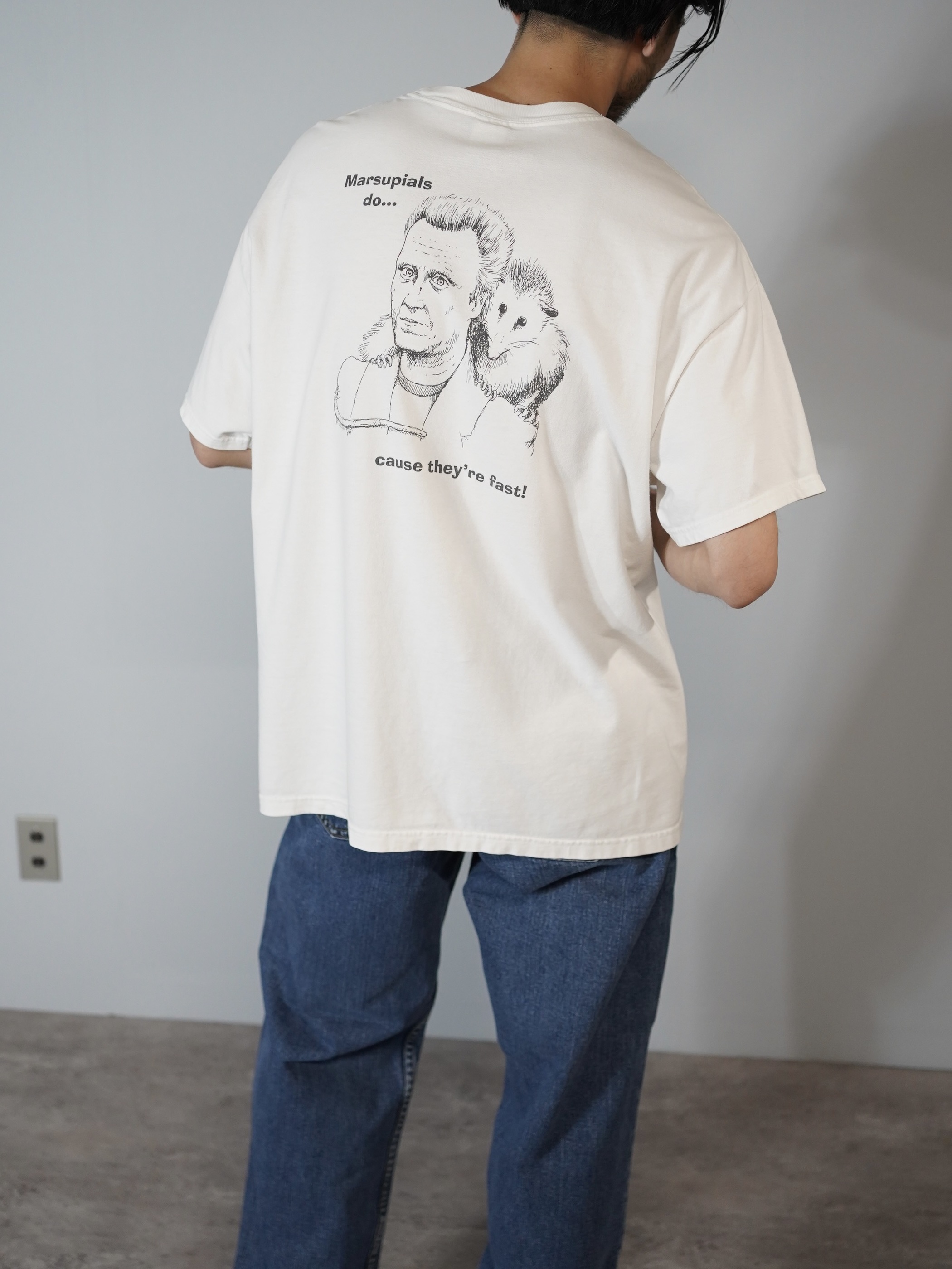 Frankenstein never scared me 両面print T-shirt