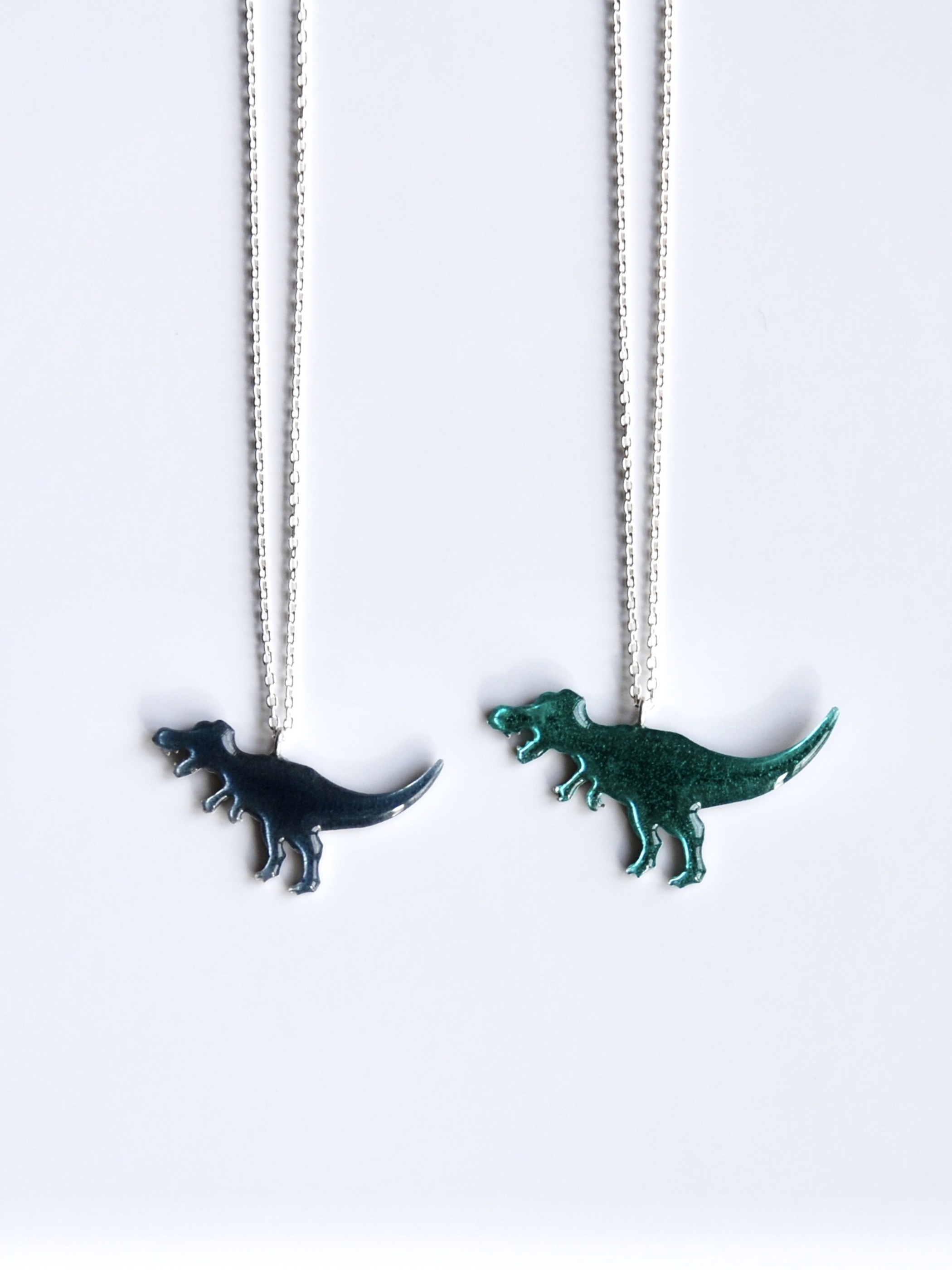 Little Dinosaur necklace M