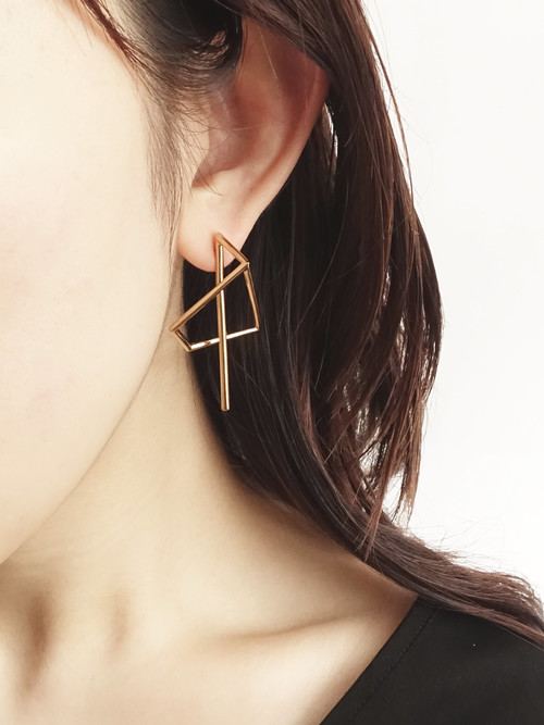 〈LINKING〉unsystematic earring GLD 1