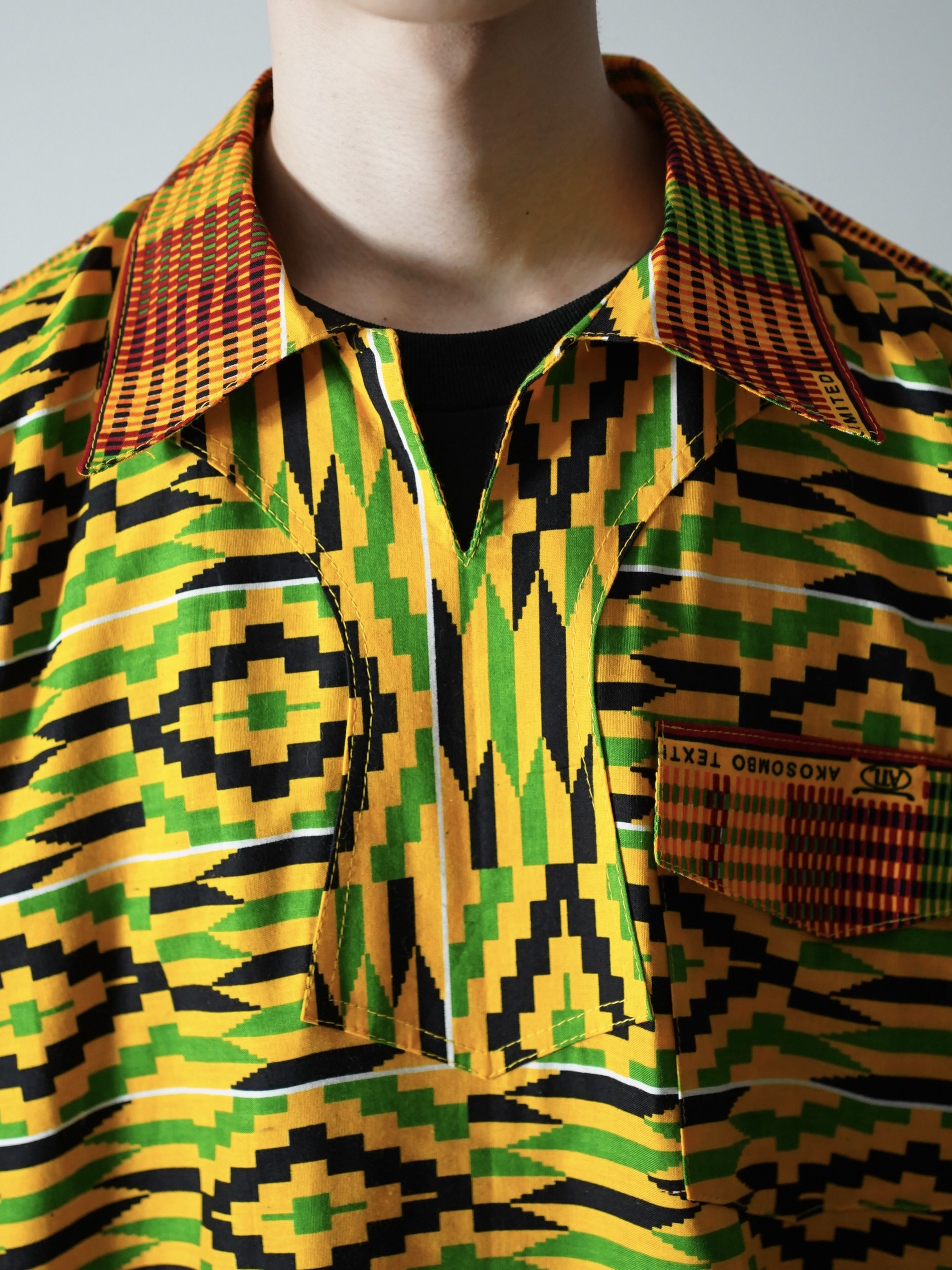 Akosombo Textile Limited african pattern S/S pull-over shirts