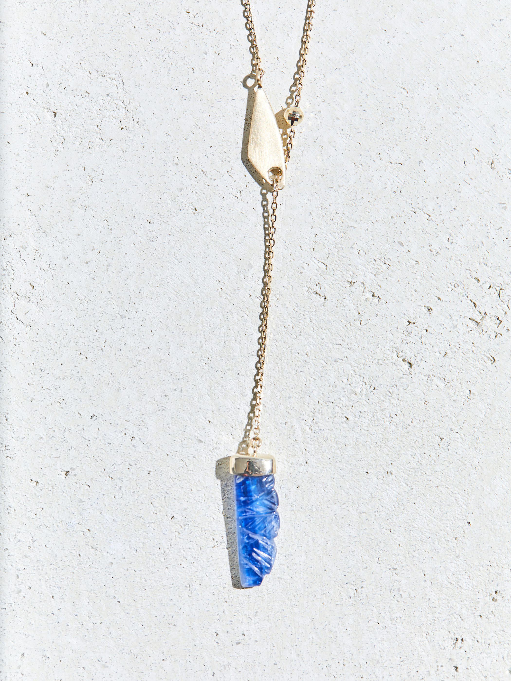 LiniE Official Site | KYANITE LONG NECKLACE