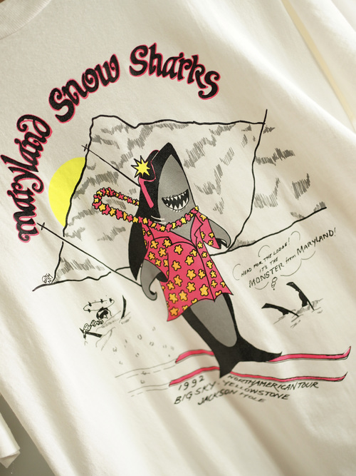1990's Maryland Snow Sharks print Tee