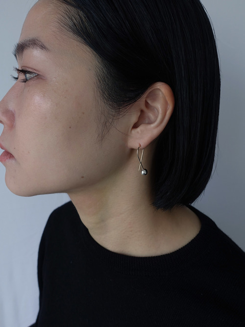 〈FLOW〉dot earring 3