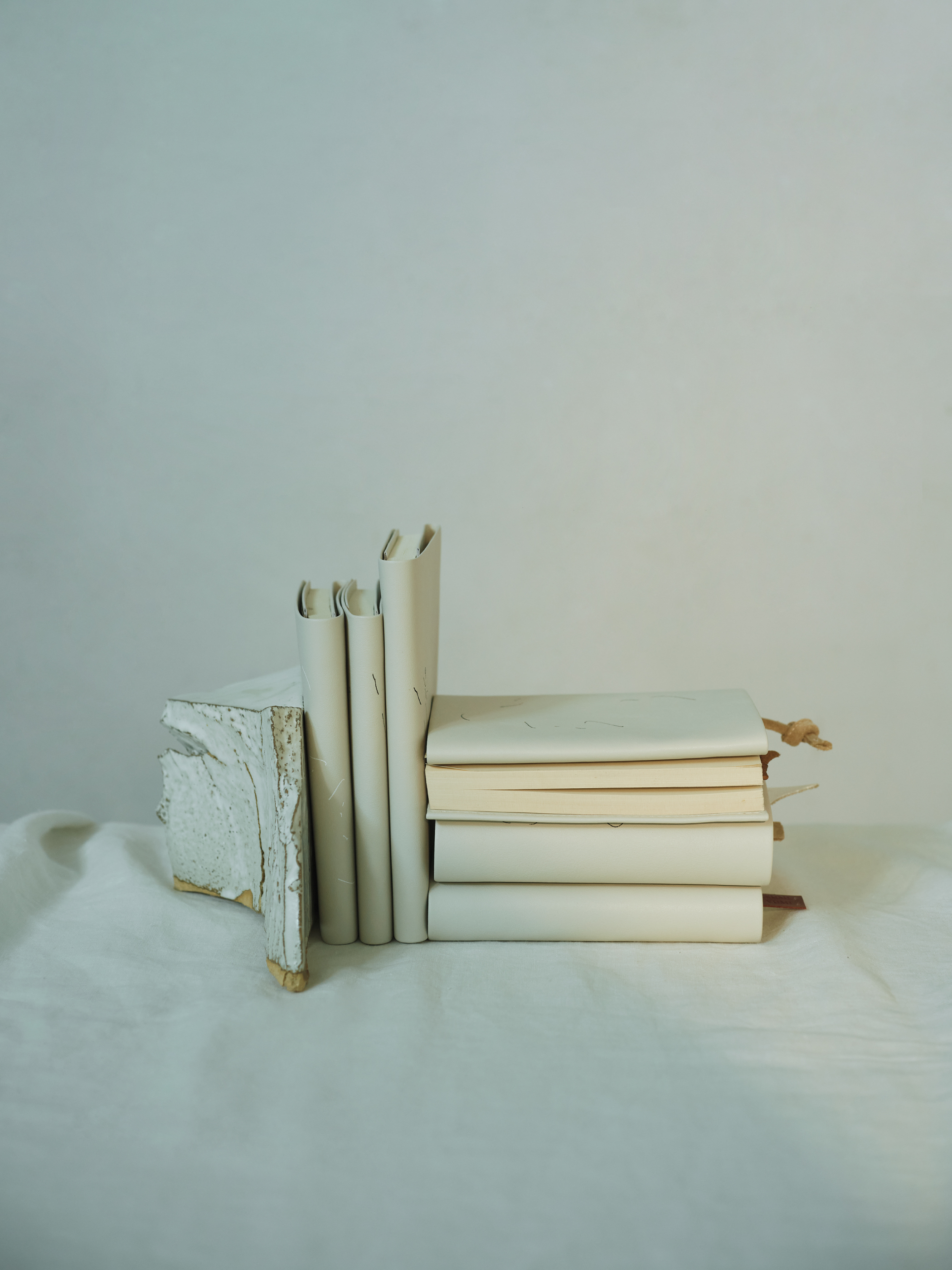 ITO YUMI | DRAWING BOOK COVER