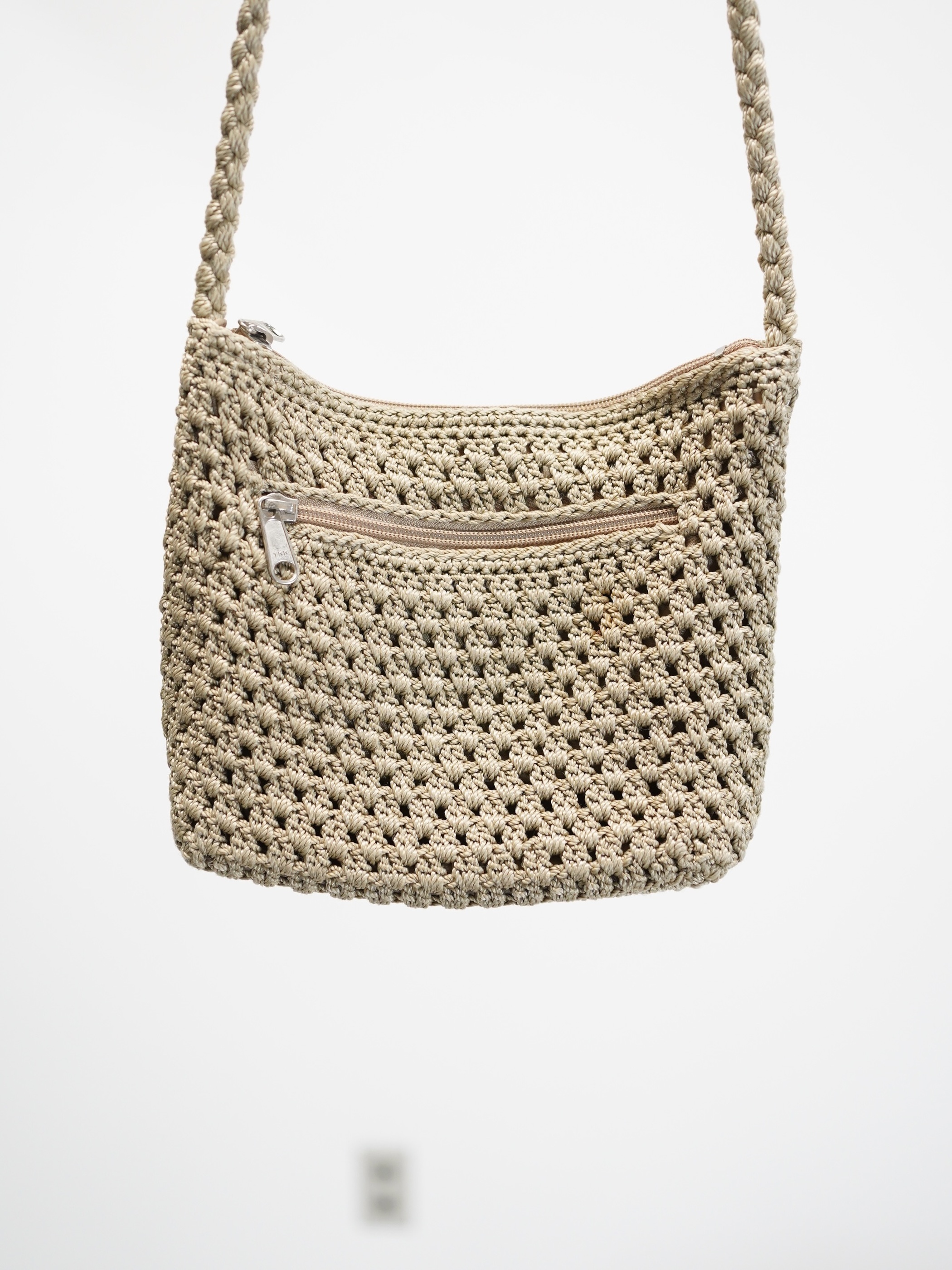 lina crochet pouch