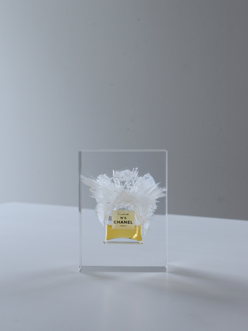 Acrylic object M02