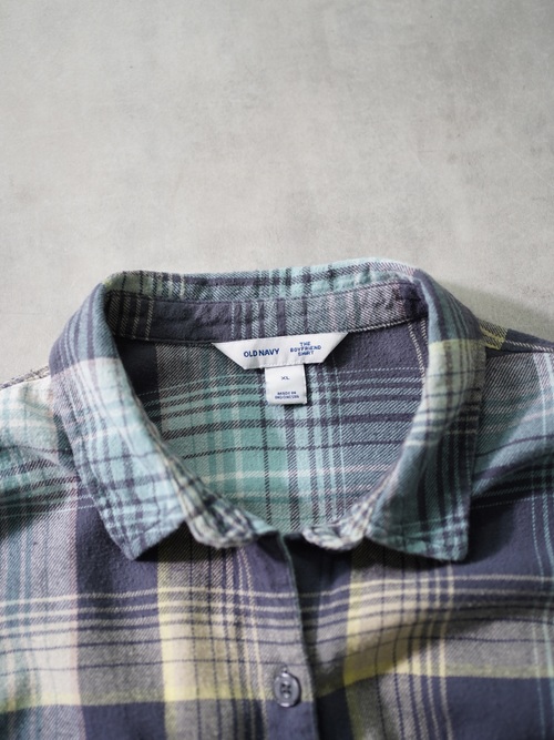 OLD NAVY Wide silhouette pale tone check flannel shirts