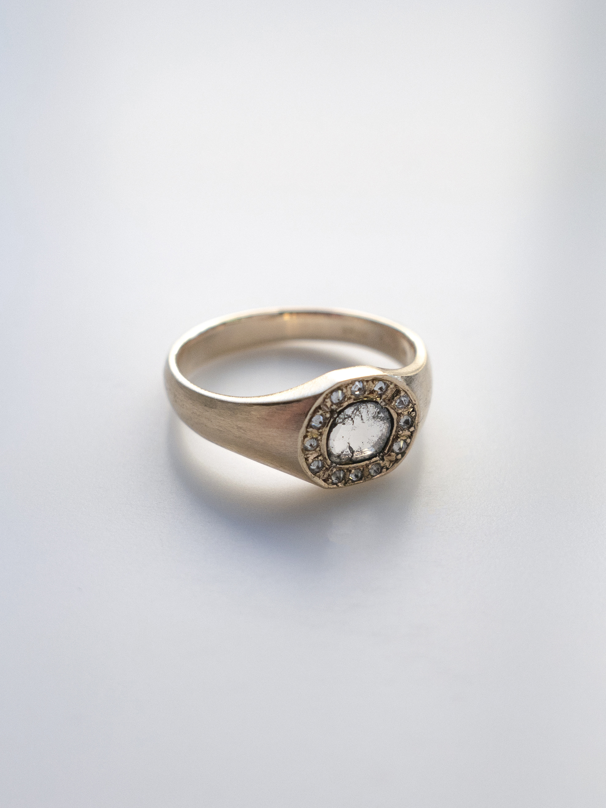 SLICE CUT ’SALT & PEPPER’ DIAMOND SIGNET RING / ONE OFF Series　　　　　　[Sold  out] - simmon official WEB SHOP