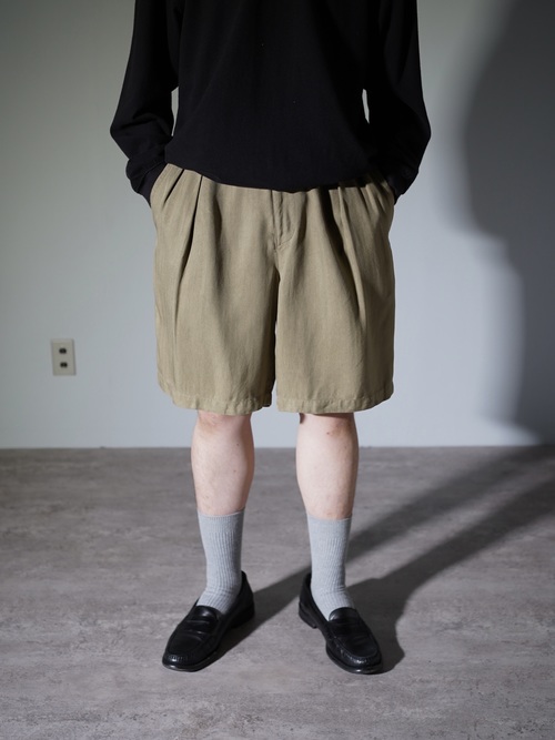 Tommy Bahama 2intuck 100% silk shorts