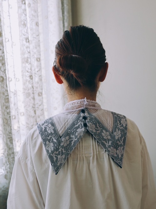 【SOLD】couture lace blouse