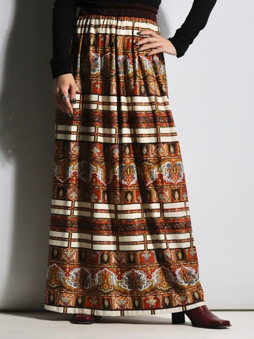 Paysley pattern maxi skirt